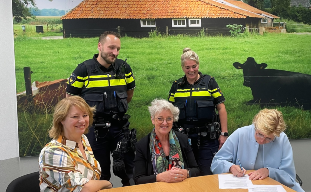 foto BBW tekenmoment Reggewoon